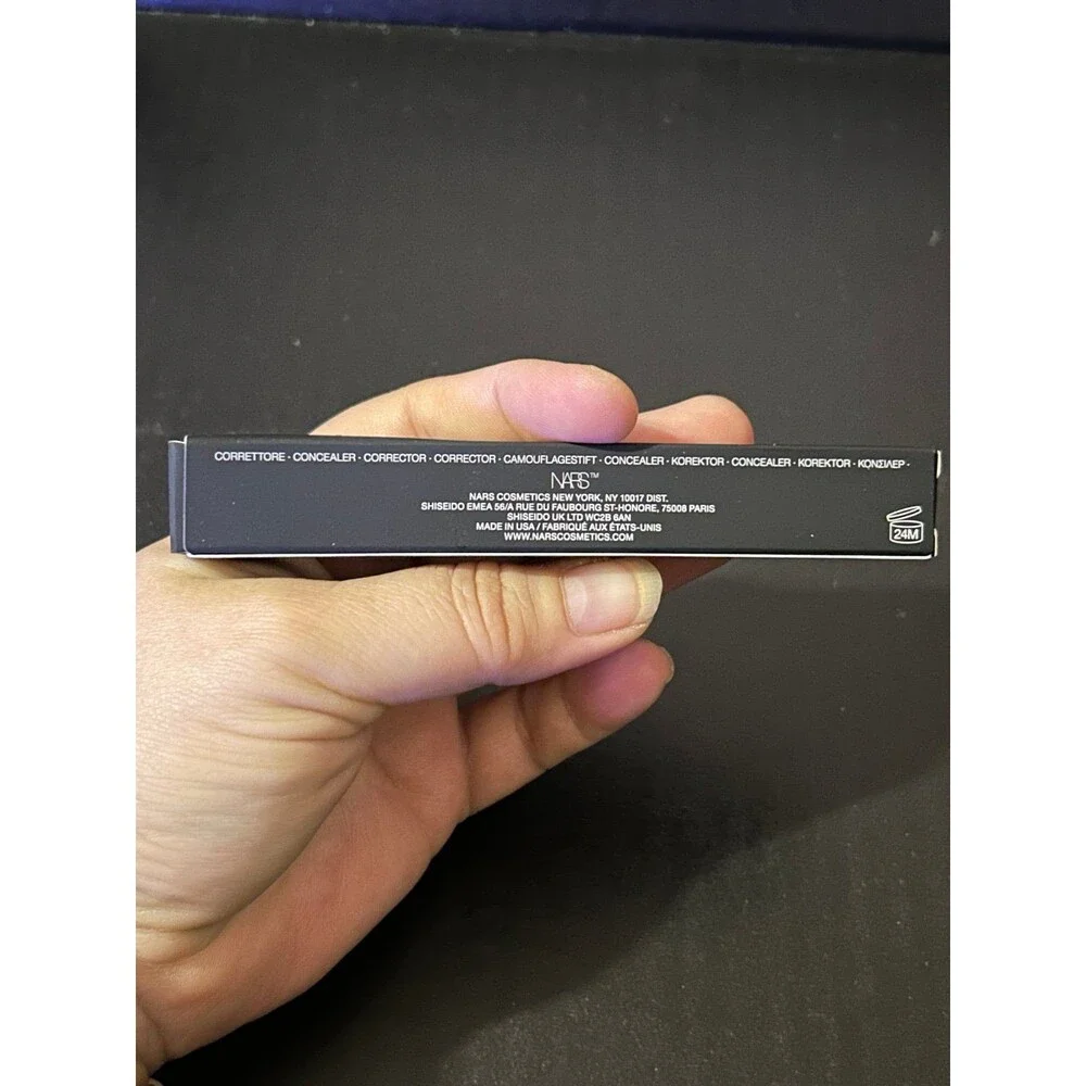 NARS Radiant Creamy Concealer in Light 2 Vanilla